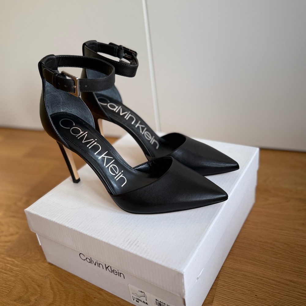Calvin Klein Hilda Stiletto in Black Size 7 - Picture 6 of 9